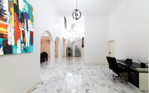 7 Bedroom Luxury Oasis for Rent