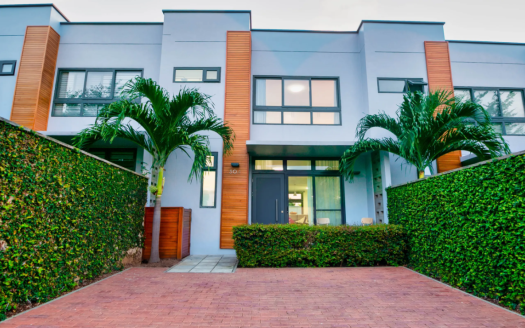 3 Bedroom Townhouse for Sale – Ayi Mensah